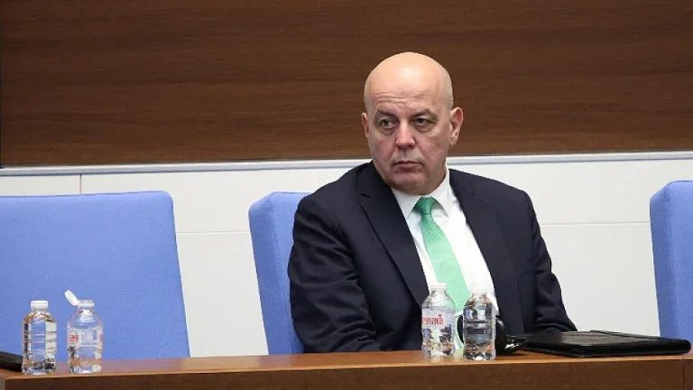 Континюитет в сенките: Антоан Гечев остава начело на разузнаването