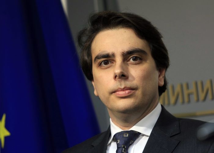 кошмарът на хазната: 20 милиарда лева между отписани дългове и трудни за събиране вземания
