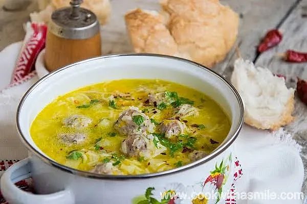 кулинарен кошмар в поморие: когато обядът се превърне в изпитание за стомаха