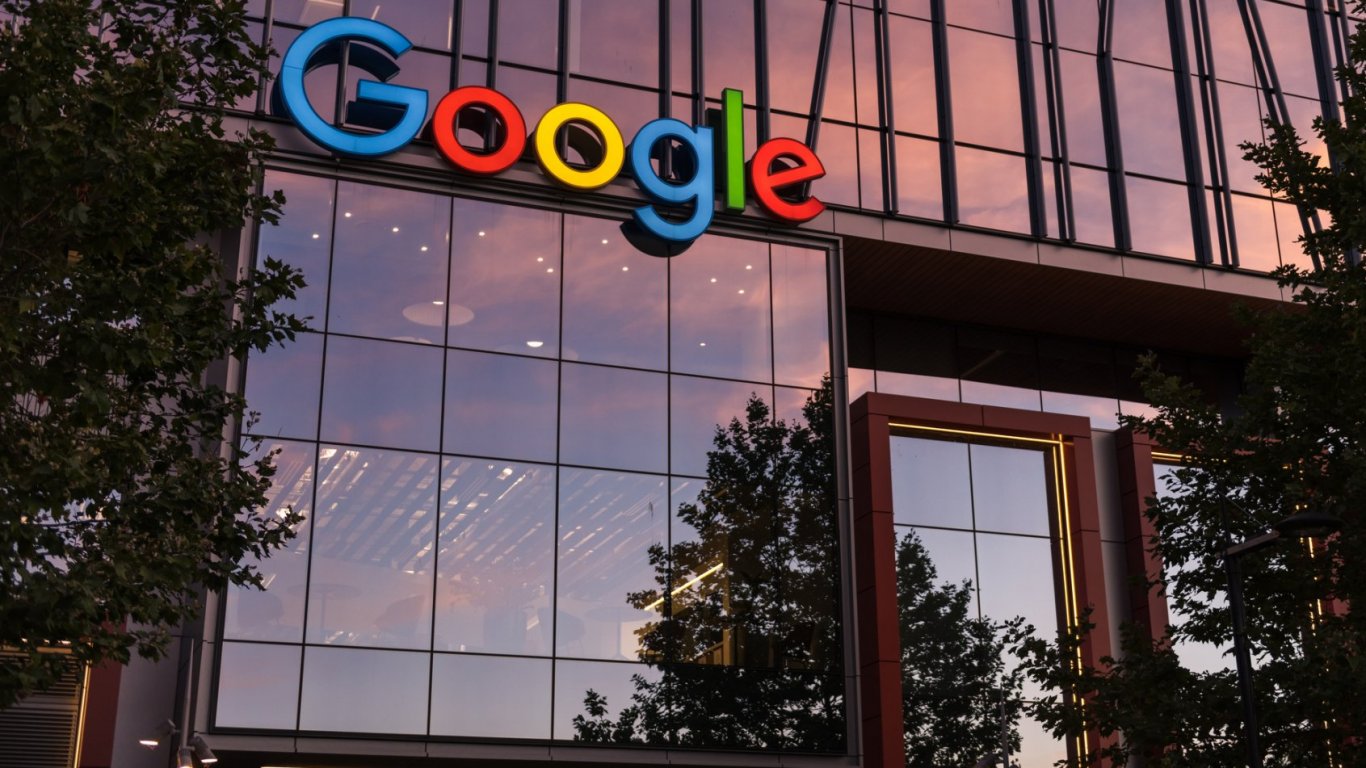 милиарди, мита и гняв: как глобата на google разтърси отношенията сащ-ес