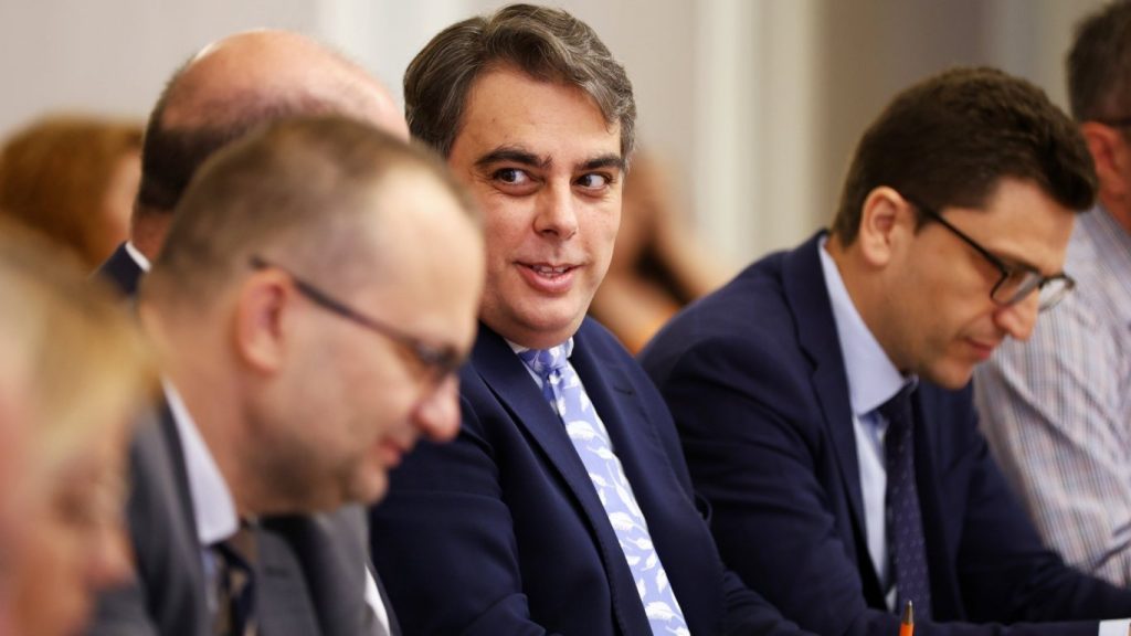 моден акцент в парламента: с какво изненада асен василев колегите си?