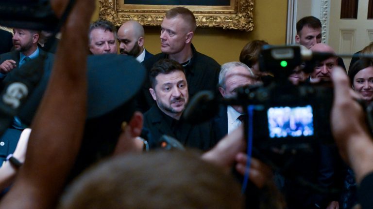 Напрежението ескалира: Политическите преговори на Зеленски и Тръмп на фона на кървави удари и пробиви