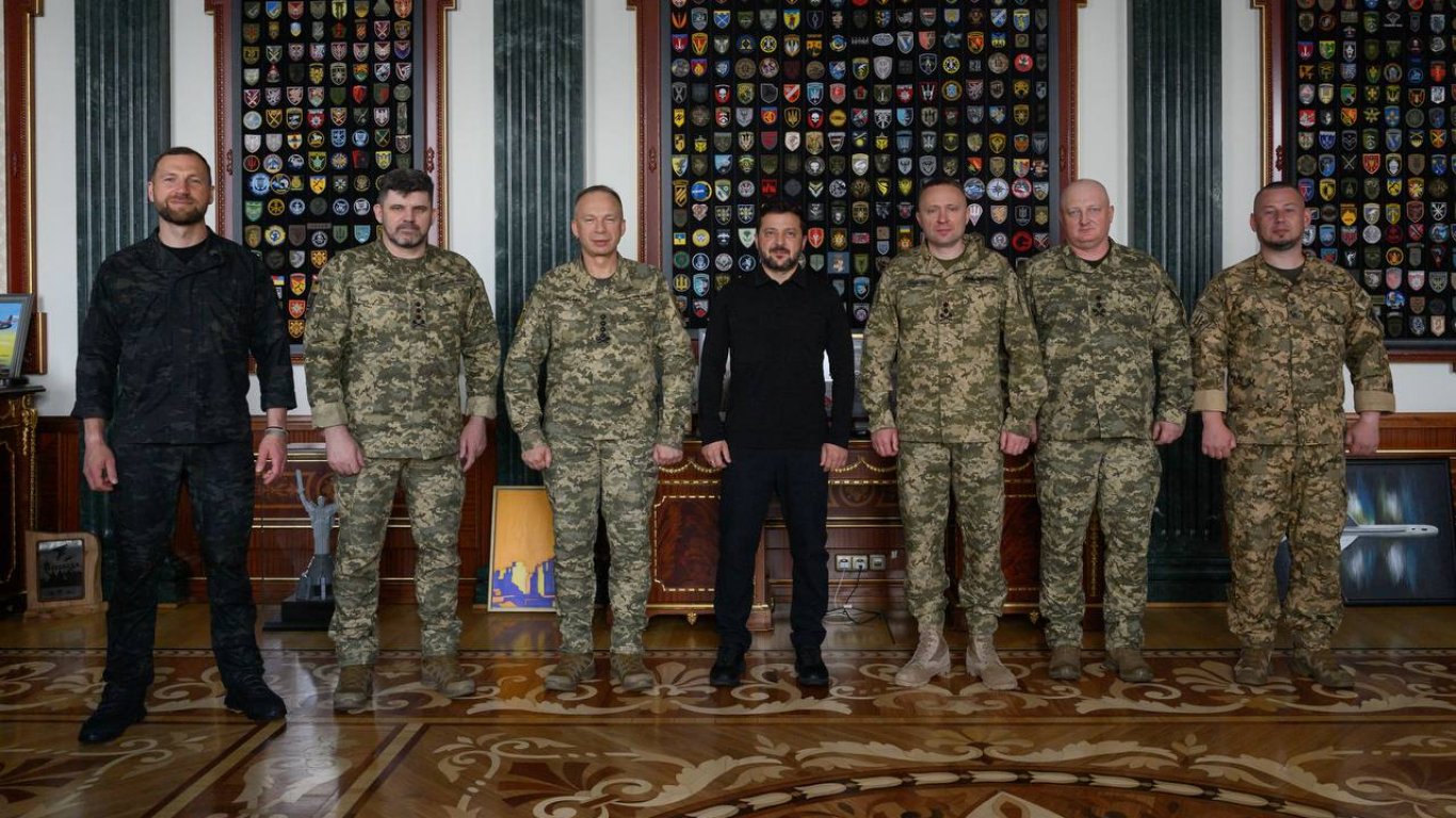 нова стратегия в киев: зеленски обновява военния команден състав