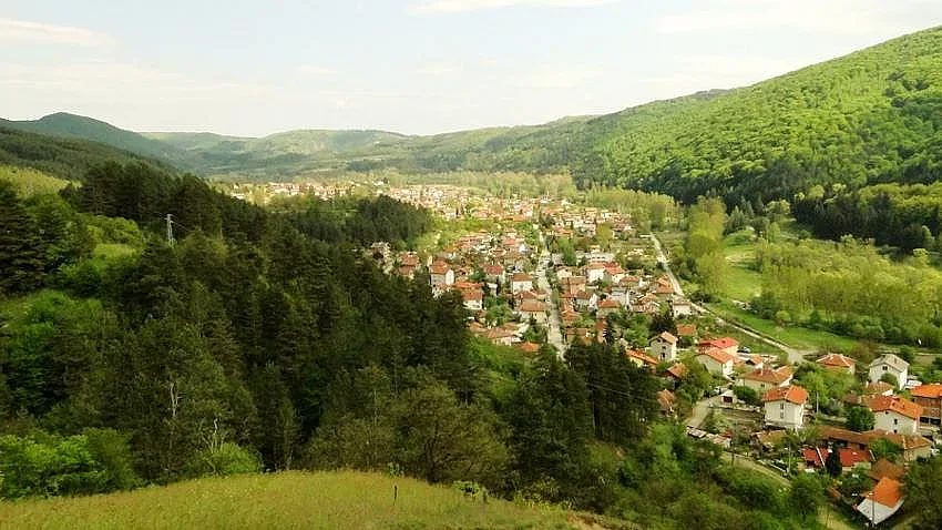 открийте долни пасарел: новата витрина за луксозен живот в обятията на природата