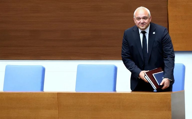 Полети, лъжи и секретни данни: Скандалът около МВР и PNR системата