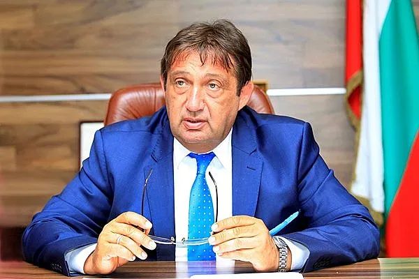 призраци зад волана: разкрити манипулации и хаос на българските пътища