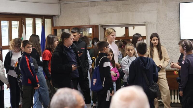 пътуване в корените на българското образование: открийте света на петър берон в котел