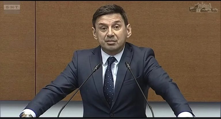 Риск за историческата памет: Защо закриването на Комисията по досиетата буди опасения?