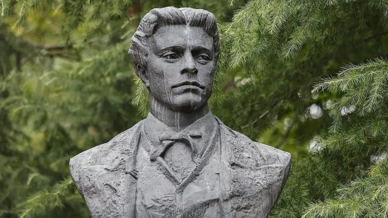 Скритите страници от живота на Васил Левски: Повече от просто революционер