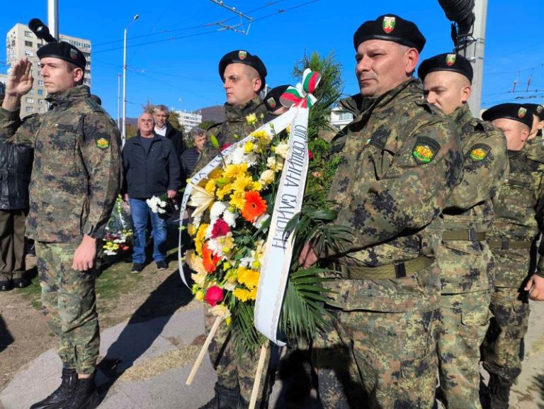 Сливен се сети за своите герои: Вечна слава на Седми конен полк