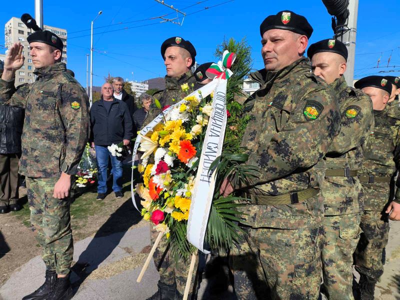 сливен се сети за своите герои: вечна слава на седми конен полк
