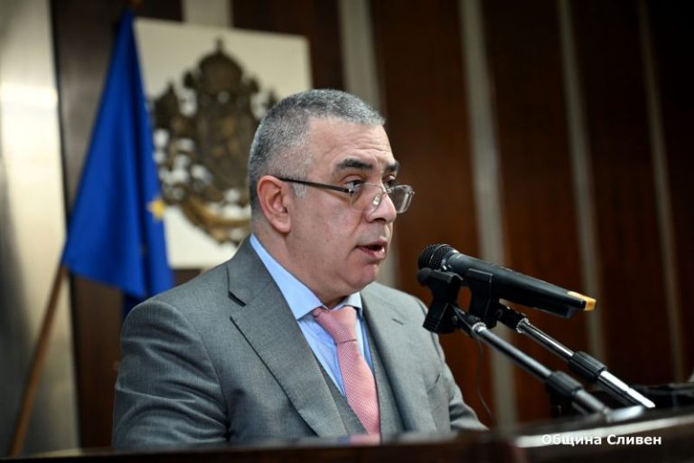 Стефан Радев: Еврото е логичен път за икономическа стабилност