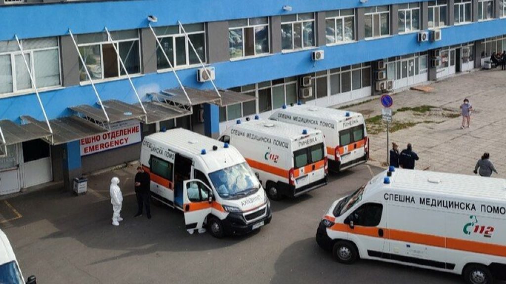 трагедия на плажа в ахелой: как забавлението с „банан“ се превърна в борба за живот
