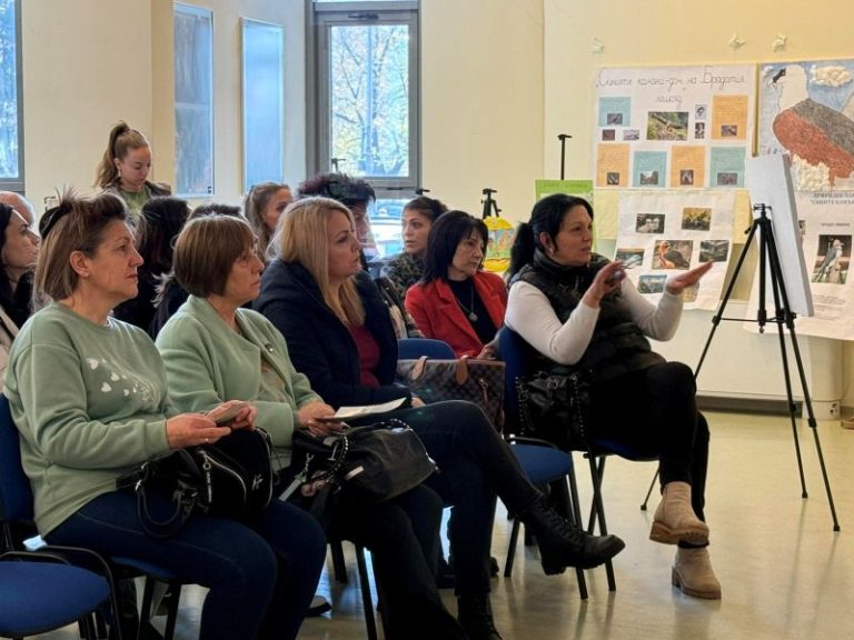Училище под короните на дърветата: Как Сливен връща децата към природата