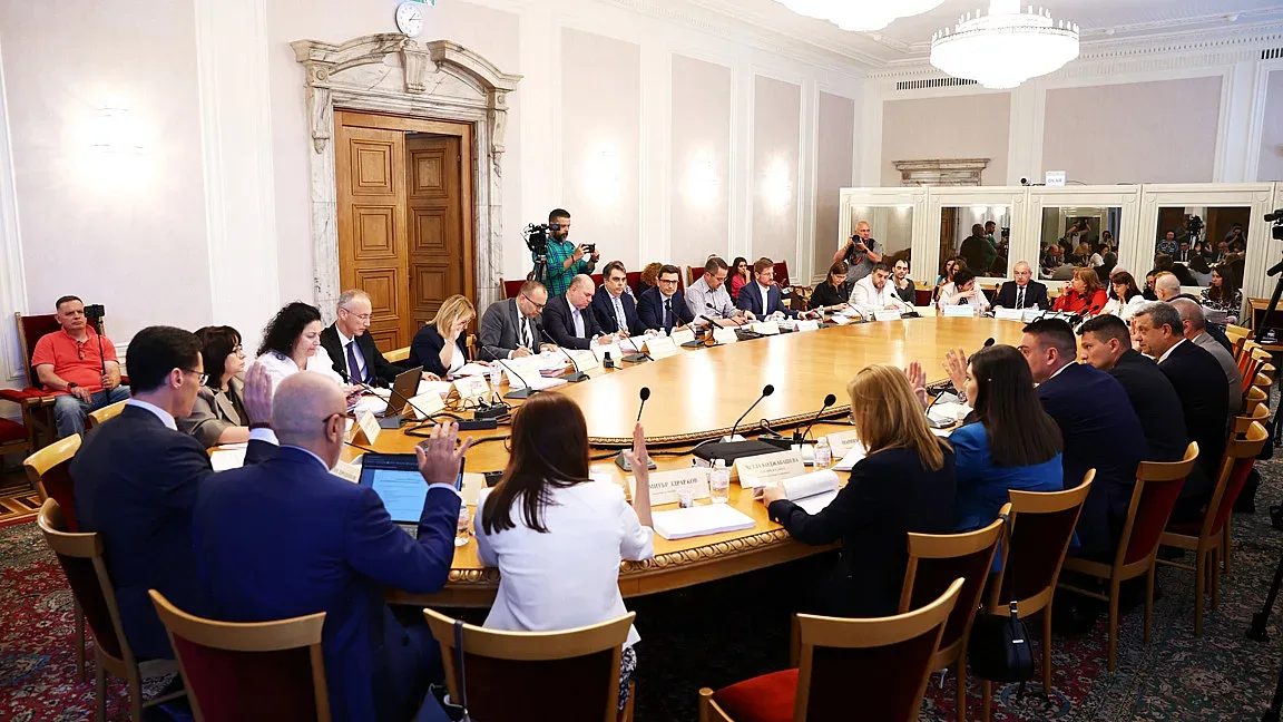 шок за работниците: минималната заплата вече няма да расте автоматично