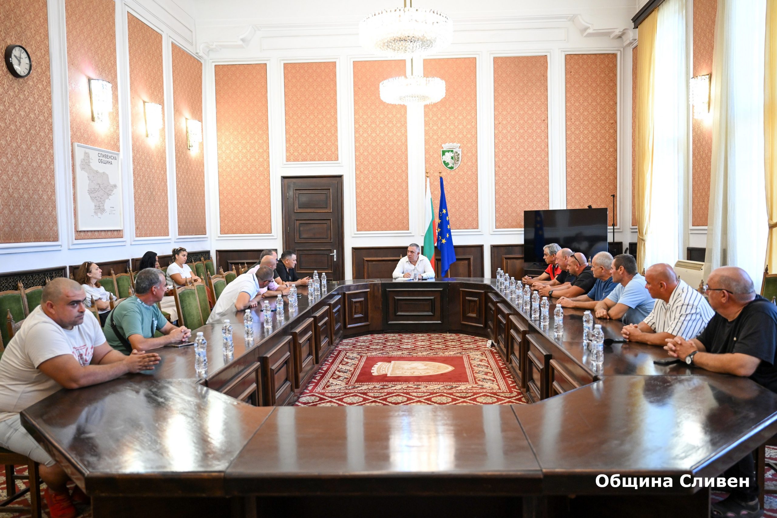 битка за оцеляването на сливенските праскови: овощарите изискват реални промени