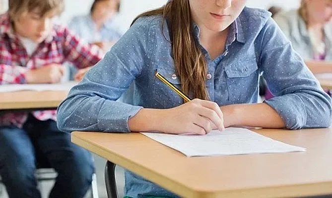 Борба за почивката: Ще се счупят ли учениците от 4 месеца учене?