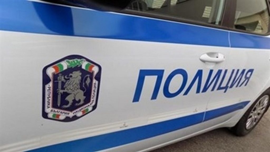 бърза полицейска акция в сливен: подростък нападна възрастен мъж, но бе хванат веднага