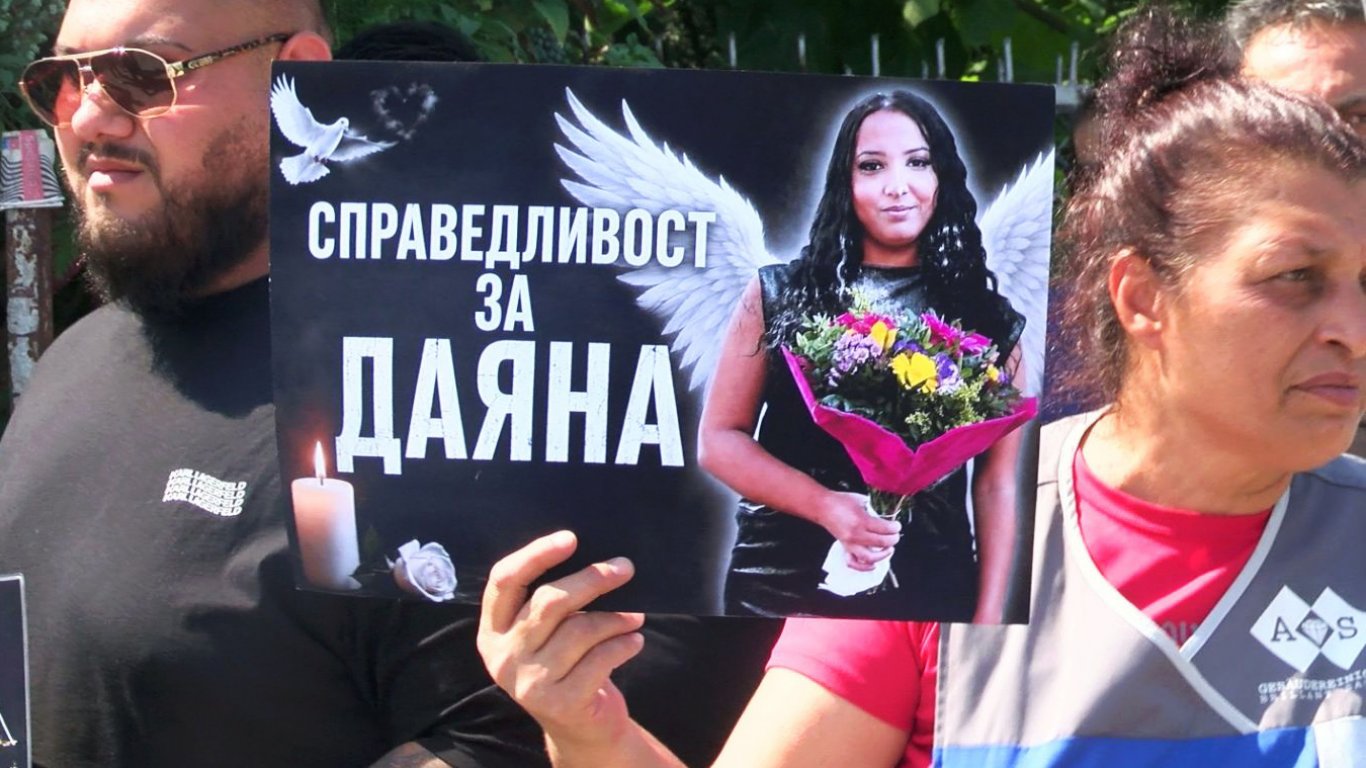 вместо бяла рокля – черни ленти: трагичният ден на даяна