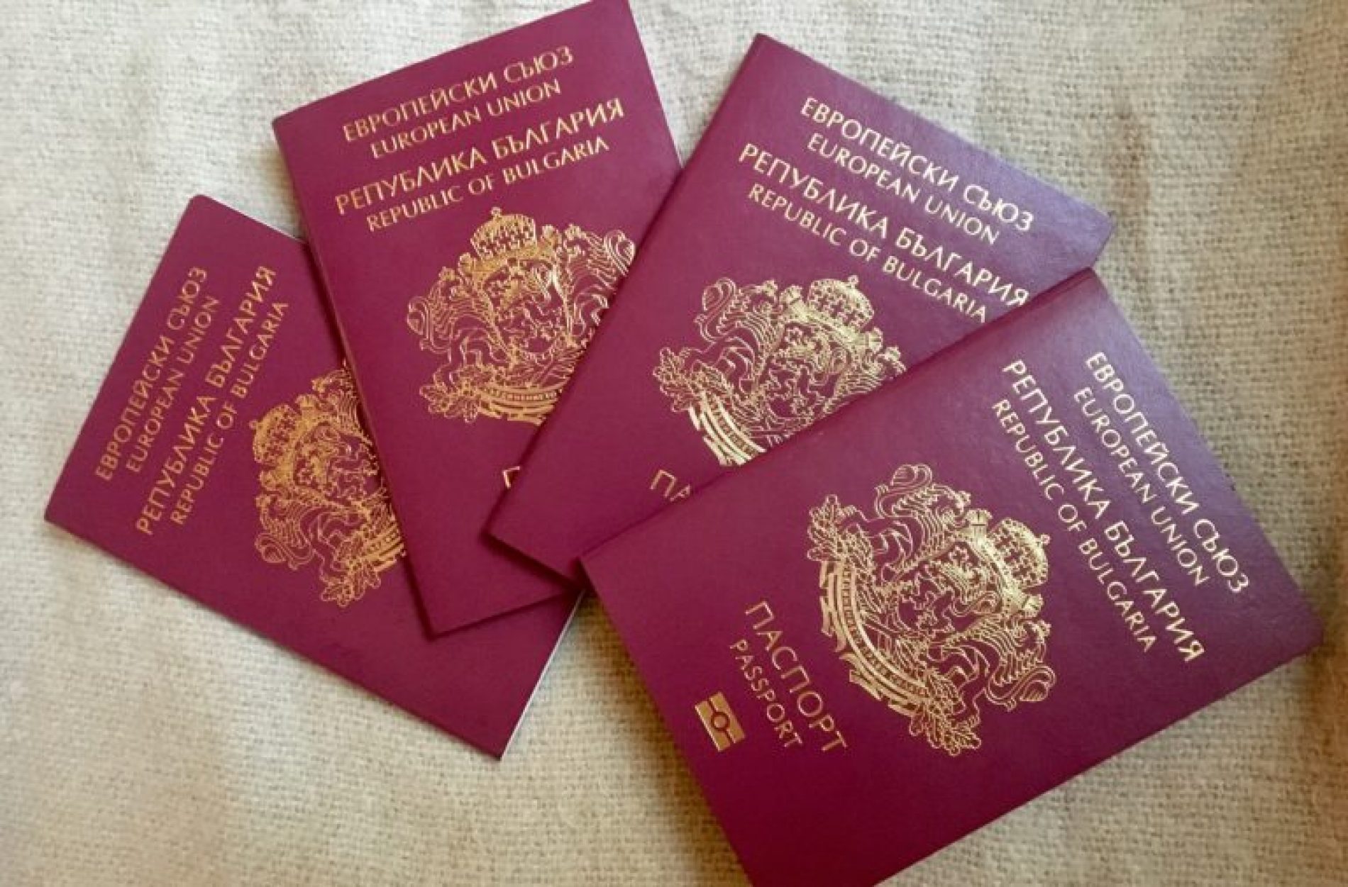 внимание, твърдица! промяна в обслужването за лични документи през август