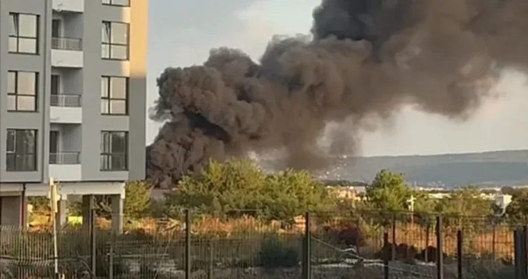 Драматичен инцидент във Варна: Огън и дим под магазин „Джъмбо“