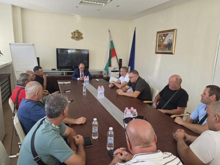 Земеделският апокалипсис в Сливен: Реколтата е добра, но пазарите са затворени