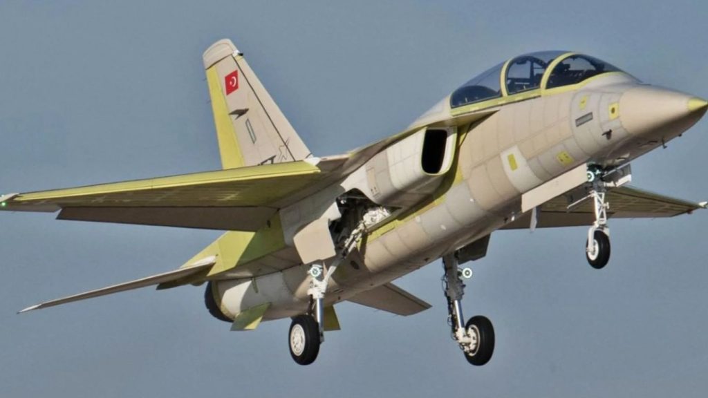 край на американската ера в турските небеса: hürjet излита