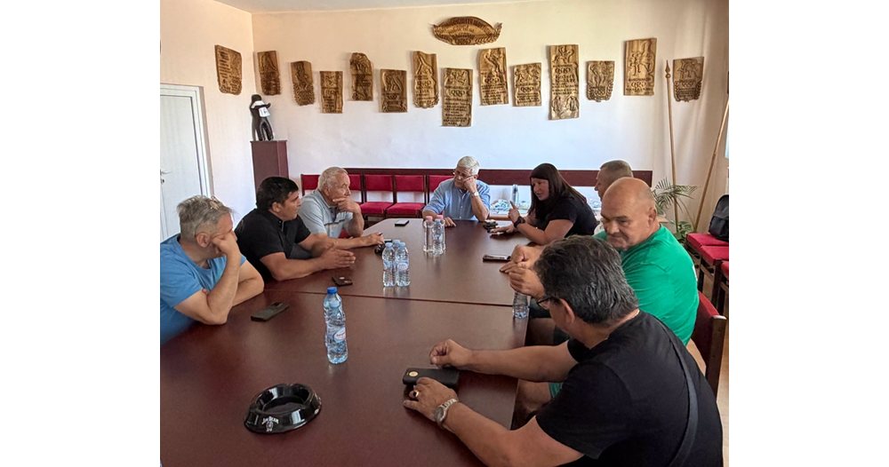 край на борбите извън тепиха: назарян и федерацията се обединяват за бъдещето на спорта