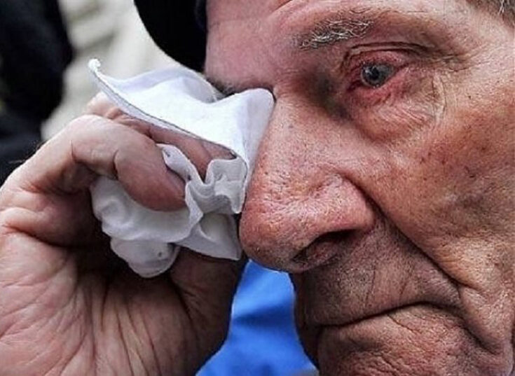 кървава нощ в село градец: 83-годишен мъж в критично състояние след брутален удар