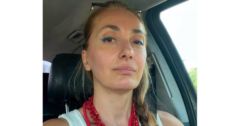 Лопата срещу белезници: Драмата на една екозаื่อтичка в Струмяни