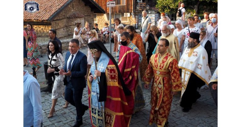 Магията на Несебър: Как да изживеете най-вълнуващия празник на лятото