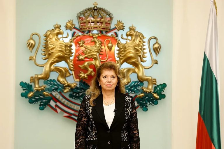 Между историята и хуманитарните кризи: Акцентите на Илияна Йотова