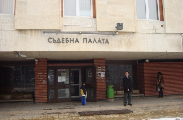 милиони в кашони и злато в чували: сливенският съд освободи групата за контрабанда