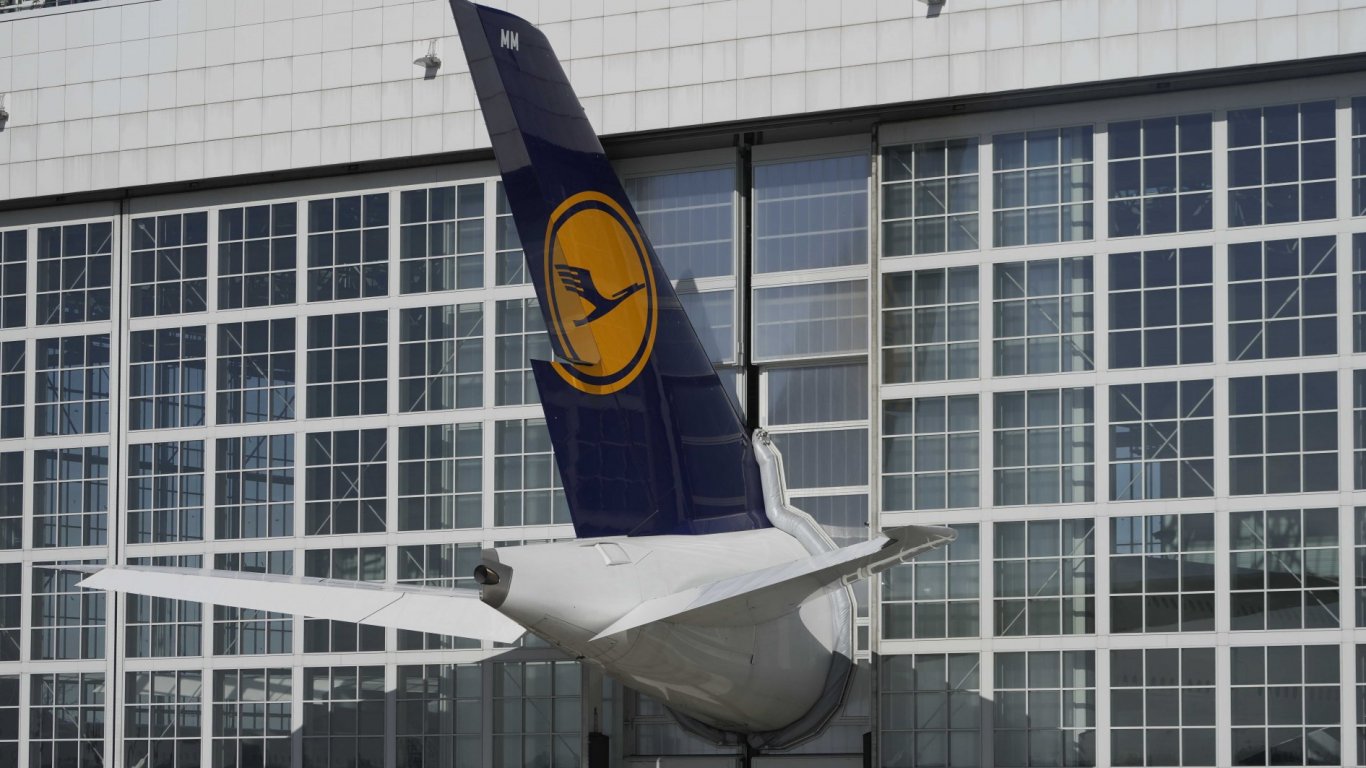 мюнхенски трилър: гигантът на lufthansa „сряза ъгъла“ при кацането