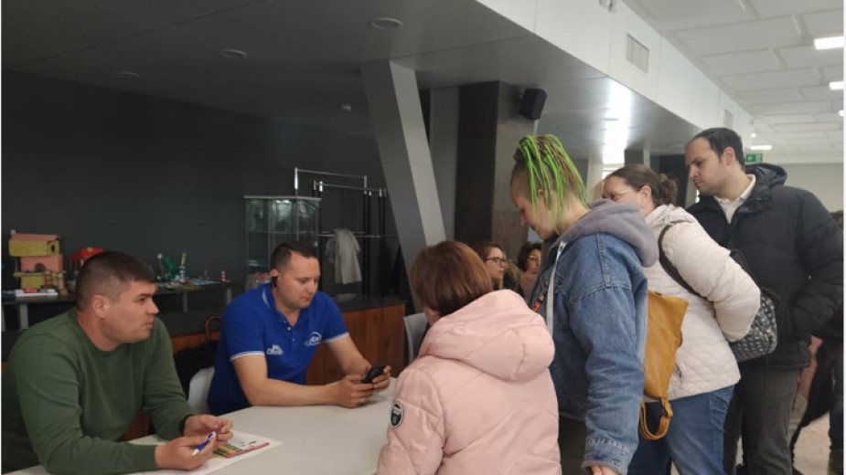 нова глава за украинците в българия: от хотелското настаняване към реалната интеграция