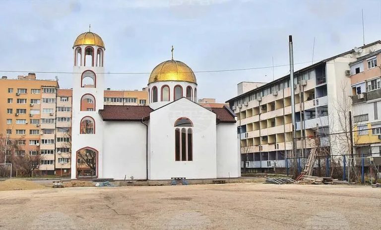 От казаци до модерни фабрики: Тайната на най-голямото село в България