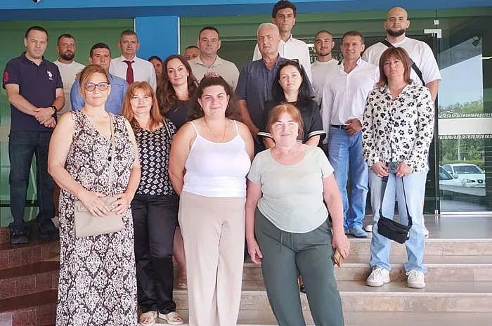 политическа офанзива в пиринско: „прогресивна българия“ забива знаме в петрич