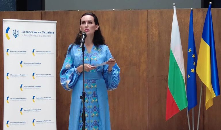 Светлината в мрака: Историята на една несломима воля в София
