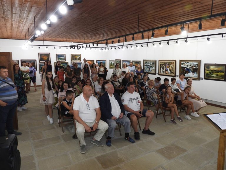 Светлината на изкуството в сърцето на Жеравна: 80 години творчество на Руси Куртлаков