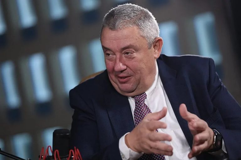 СДС затваря вратата пред Гюров: Кой ще бъде „застраховката“ на България?