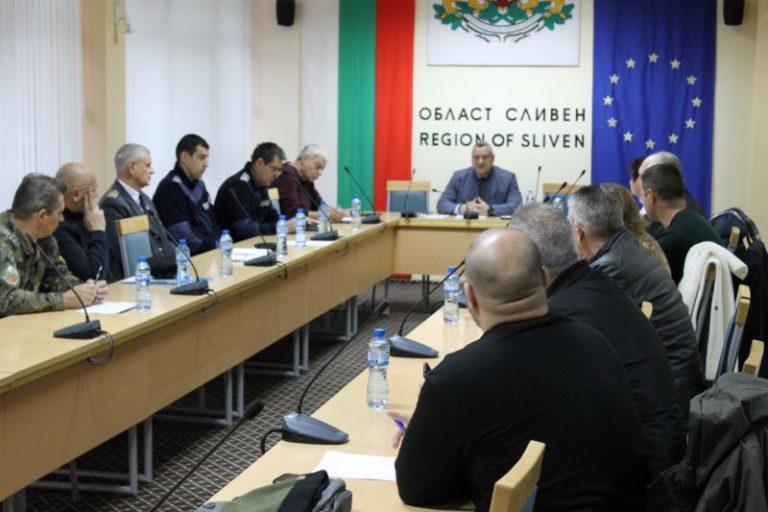 Сливен се готви за зимата: Областният управител свика „тежката артилерия“ срещу лошото време