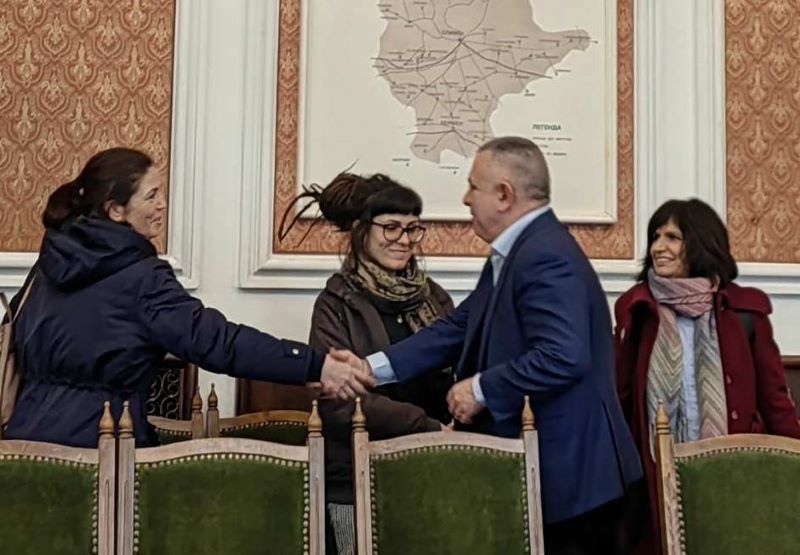 сливен търси промяна: граждани и кметът стефан радев обсъждат бъдещето на града