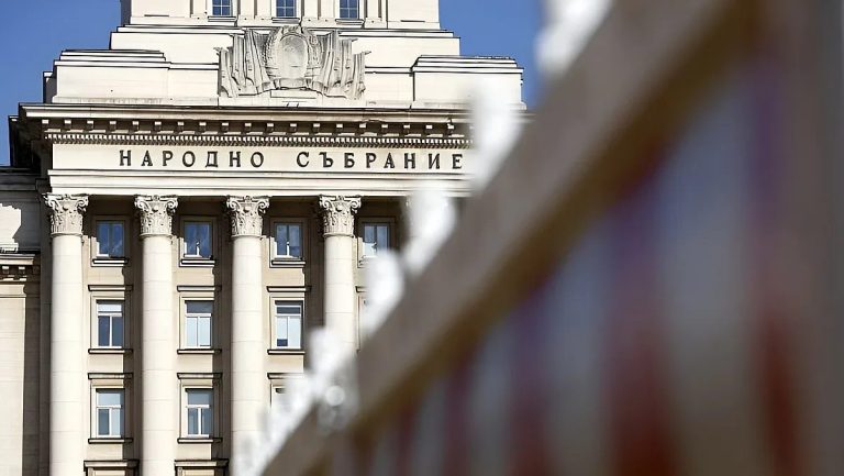 Сметките на властта: Кой в парламента е истинският милионер?