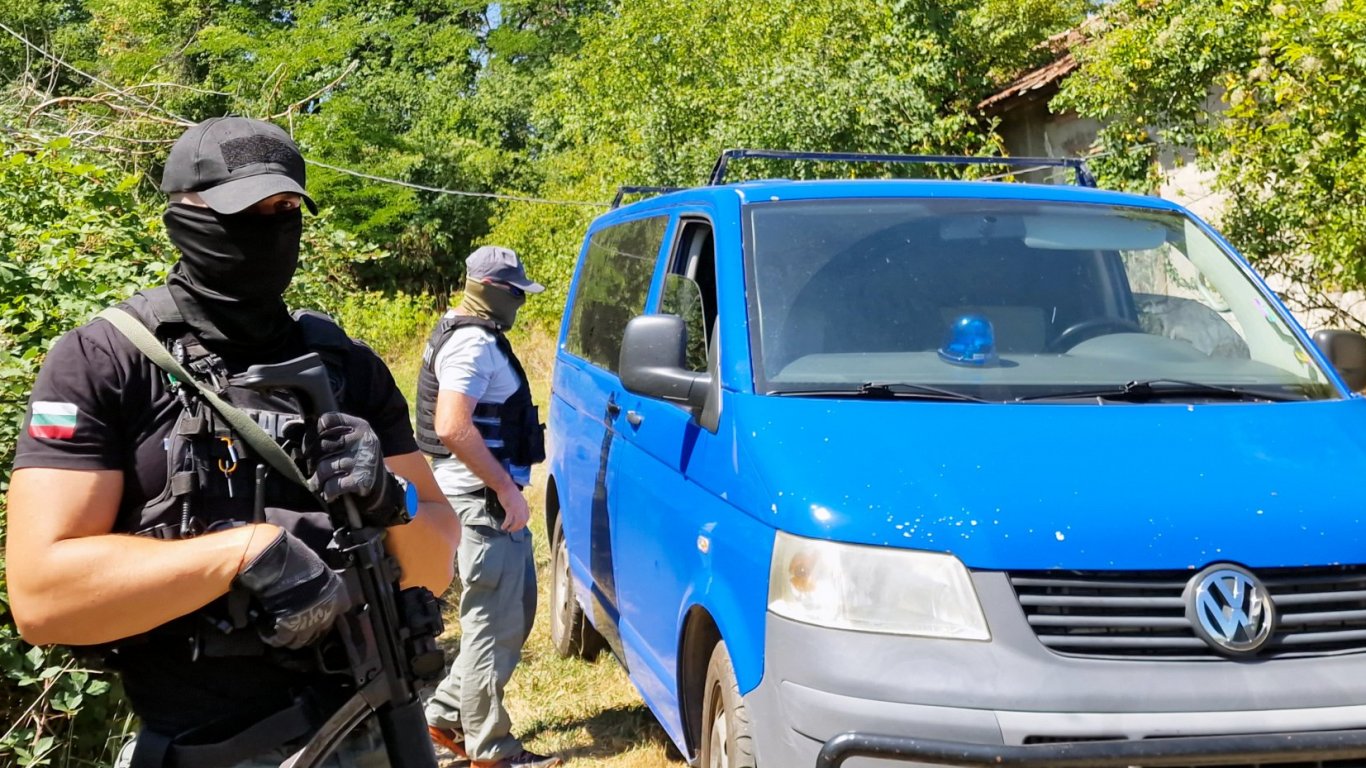 удар по наркотрафика: държавата обявява война, а лабораторията е в общински имот