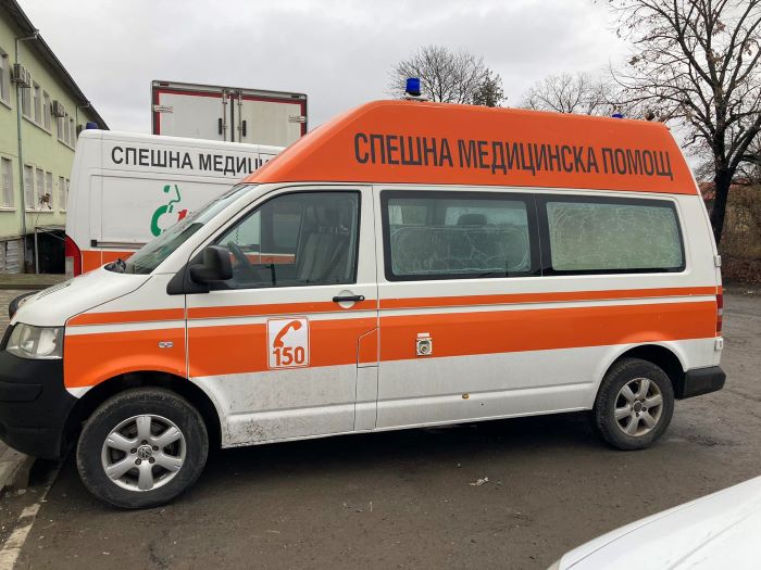фатална грешка на диспетчер: жена от сливен почина в такси след отказ за спешна помощ