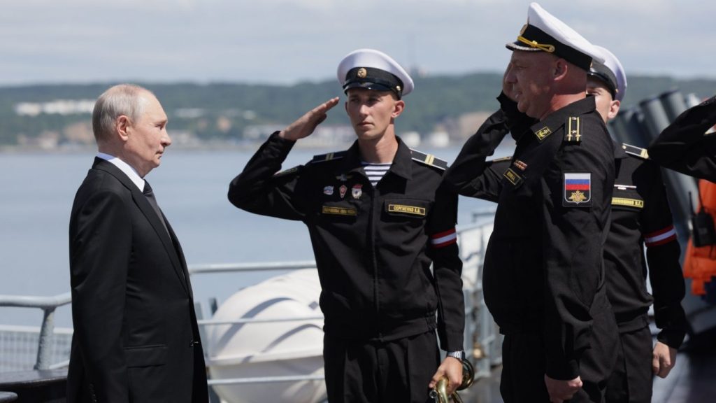 цената на провала: скритият страх на путин от собствените си хора