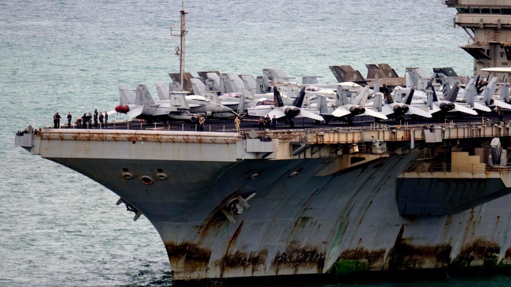 286 дни в океана: 5000 американски моряци се отправят към патая за заслужен отдих