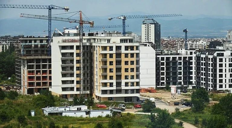 Балонът се пука: Защо пазарът на имоти в България навлиза в критична фаза?