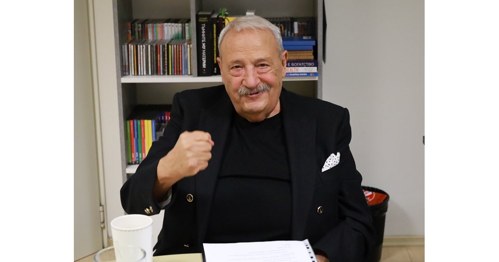 гласът, който диктуваше дневен ред: завещанието на иван гарелов