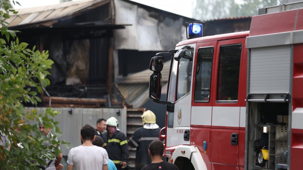 денонощие под знака на огъня: 126 потушени пожара и една трагедия